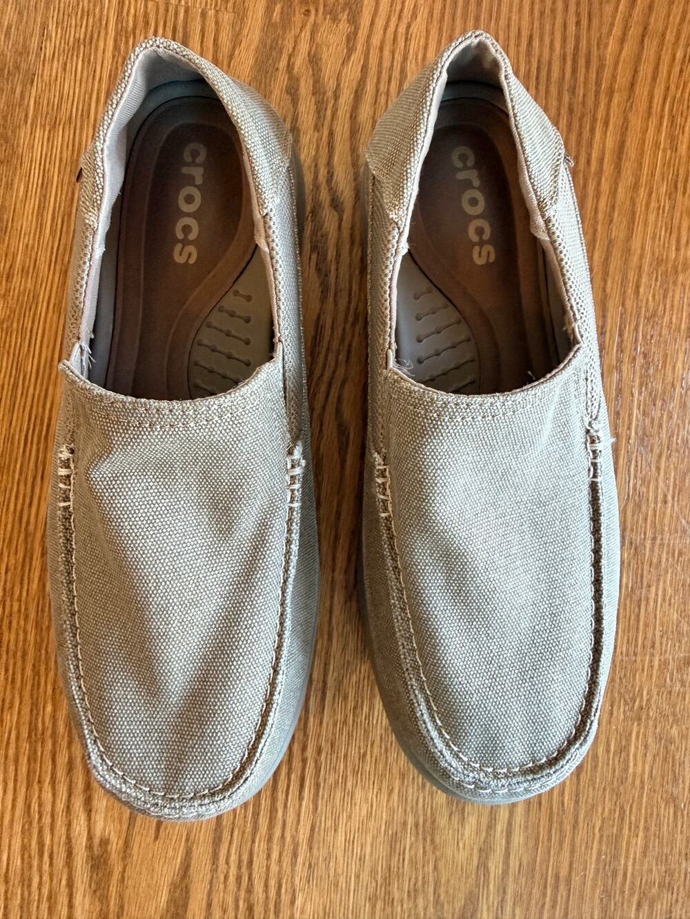 Crocs Santa Cruz 2 Luxe Canvas Loafers Khaki Tan Slip On Mens Size 7